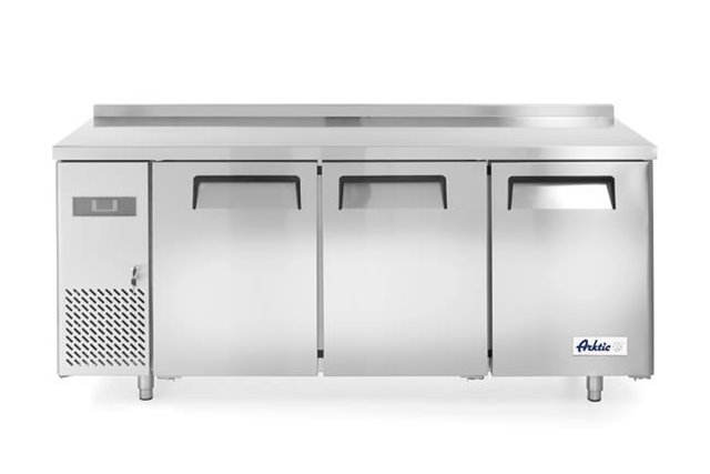 Stół chłodniczy Kitchen Line 3-drzwiowy z agregatem bocznym, linia 600