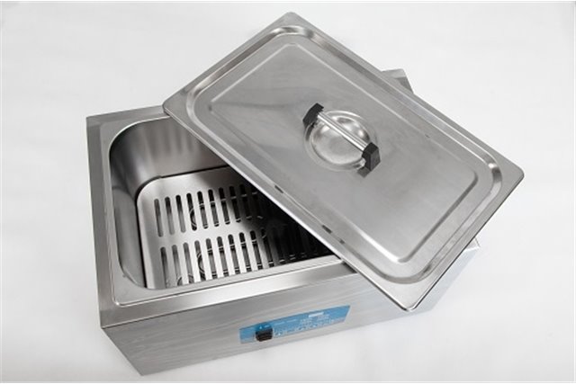 Urządzenie do gotowania w niskich temperaturach – Sous Vide CSV-26 