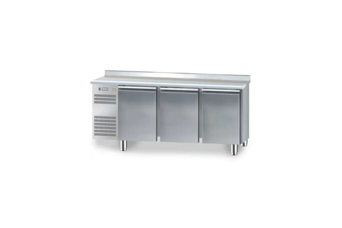 Stół chłodniczy 3-drzwiowy piekarniczy, Dora metal DM-S-94007 BS/AS