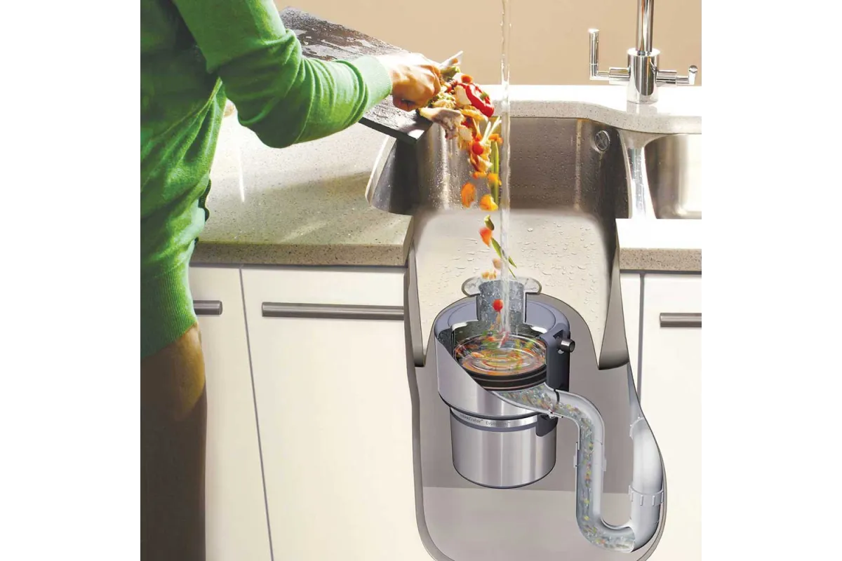 Młynek koloidalny z włącznikiem pneumatycznym, P 0.56 kW, U 230 V Stalgast 650022