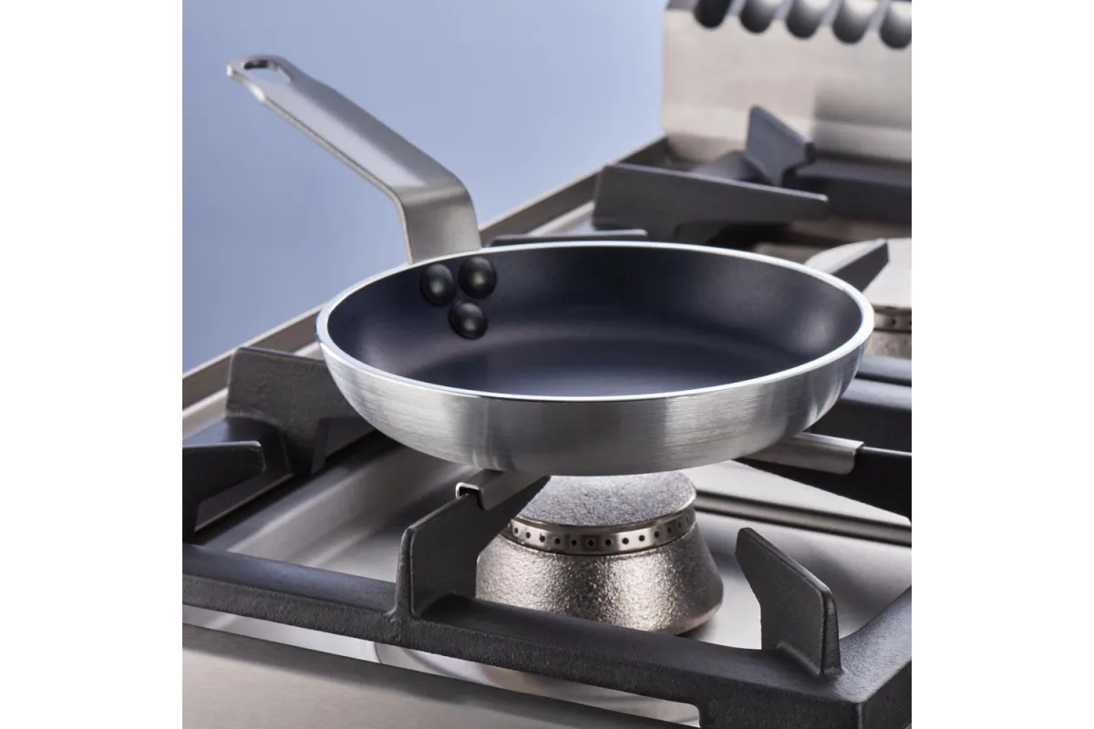 Kuchnia gazowa z piekarnikiem gazowym, 800x700, 22.5+5.0 kW, G20/20 mbar Stalgast 9710210