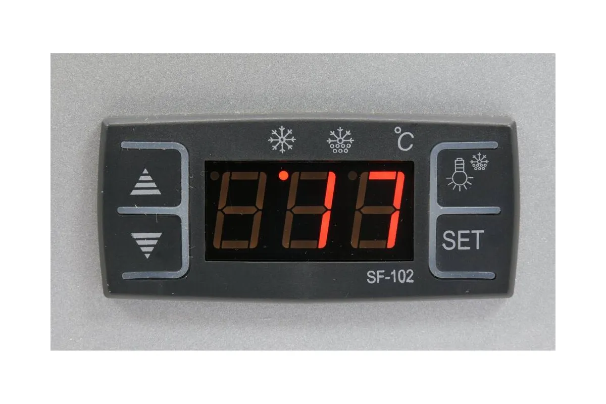 Witryna chłodnicza 100l 68x45x67 srebrna Yato YG-05022