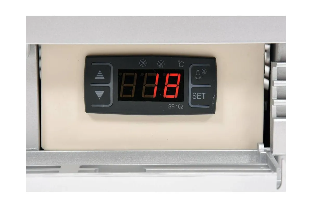 Witryna chłodnicza 78l 42x38x96 srebrna Yato YG-05057