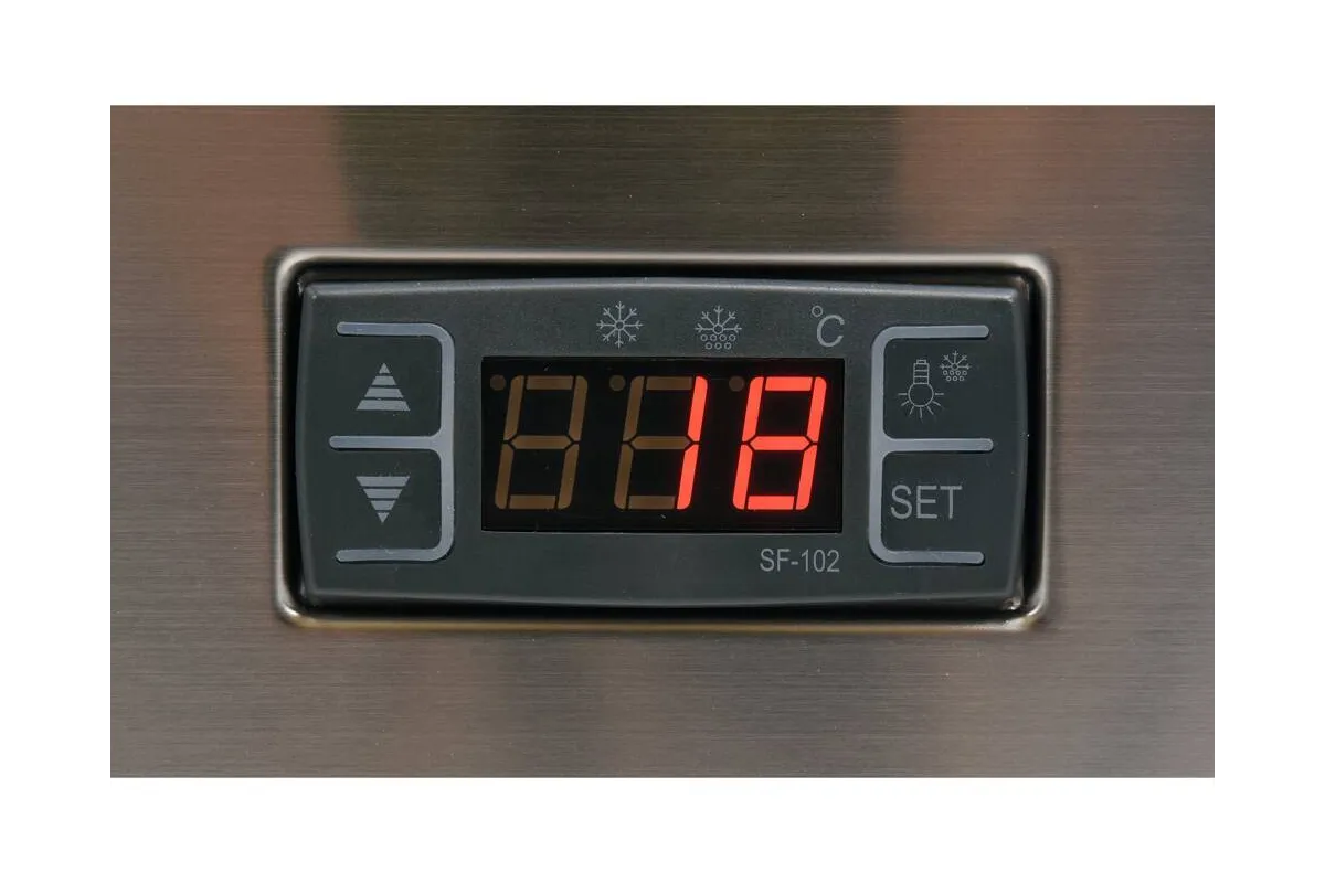 Witryna chłodnicza 78l 43x39x98 czarna Yato YG-05060