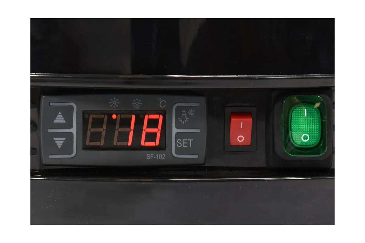 Witryna chłodnicza 73l 50x50x106 czarna Yato YG-05090