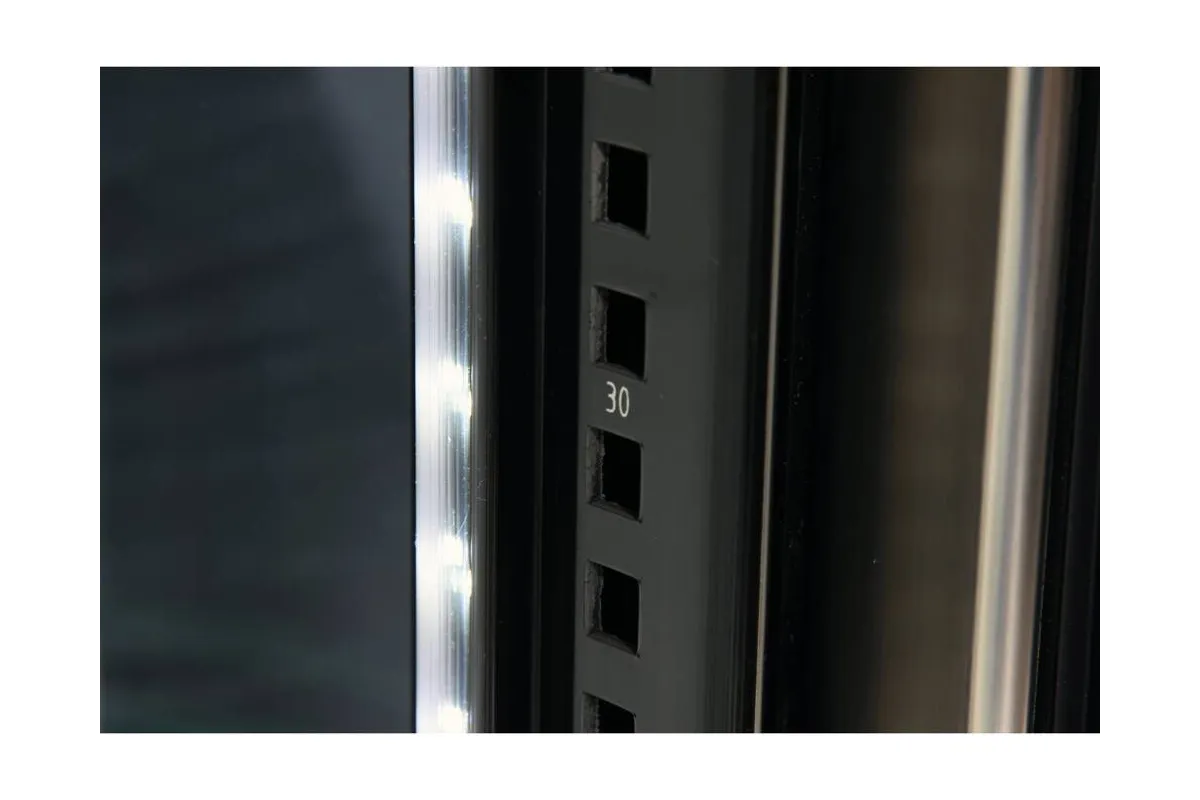 Witryna chłodnicza 100l 48x48x103 czarna Yato YG-05094