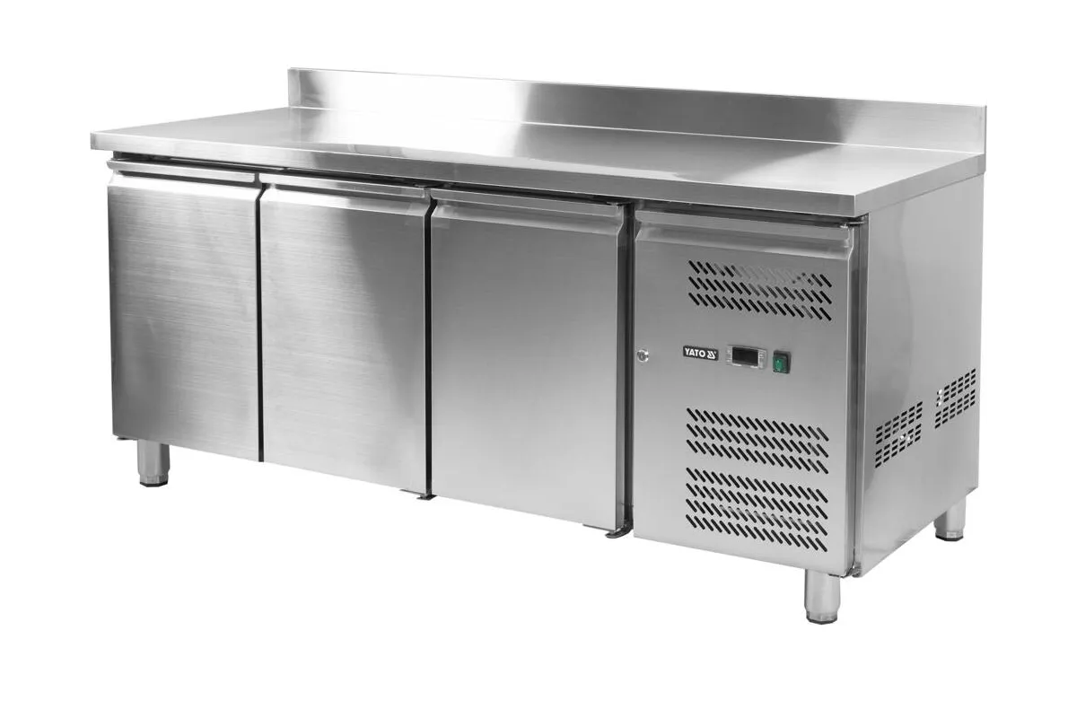 Stół chłodniczy 3-drzwiowy - linia 700 Yato YG-05255