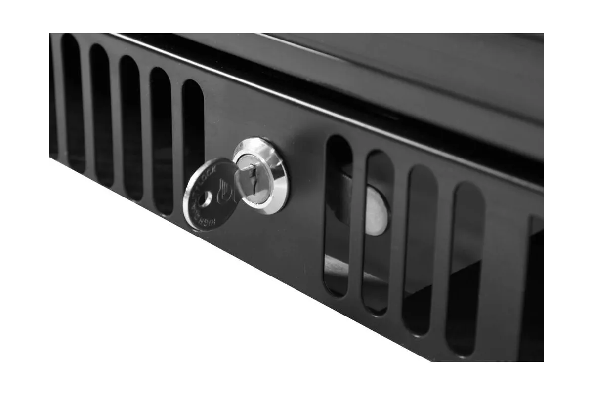 Witryna chłodnicza do butelek 3-drzwiowa
 Yato YG-05360