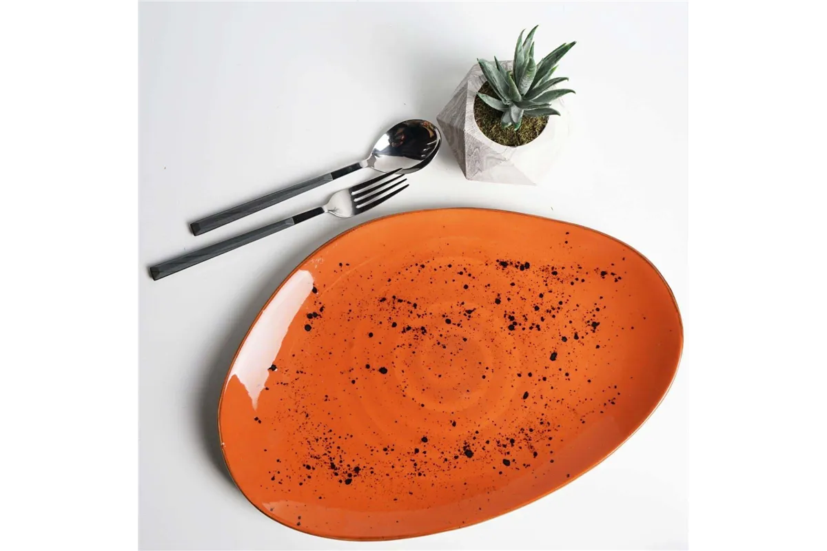 Talerz o organicznym kształcie Dahlia 350x210 mm Fine Dine 778456