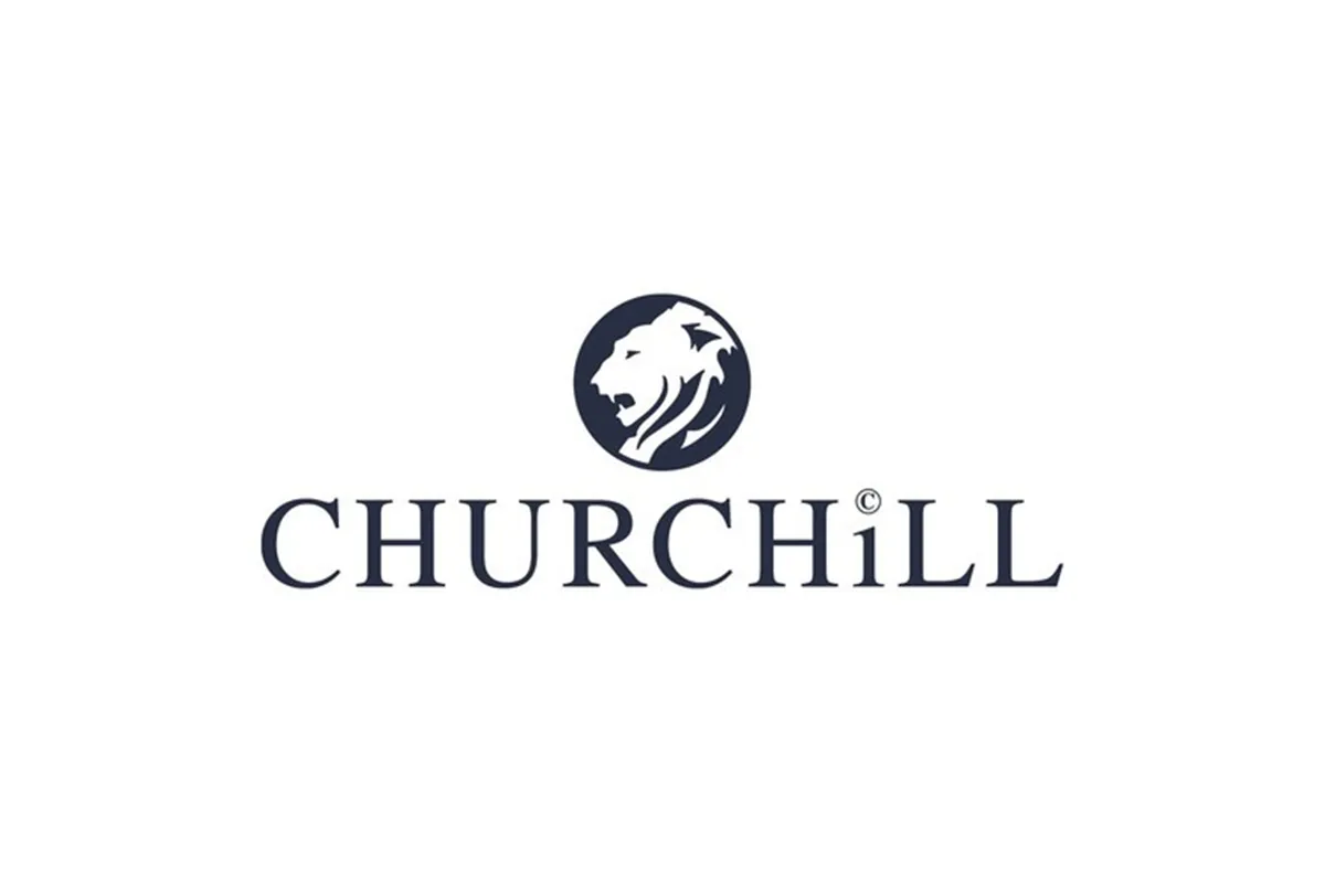 Talerz trójkątny Stonecast Petal Pink 229 mm Churchill SPPSTR91