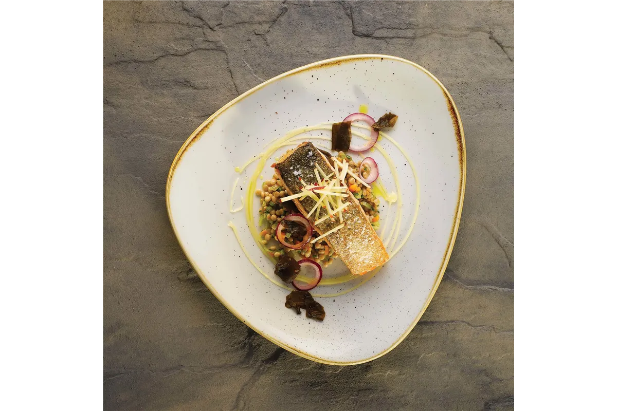 Talerz płytki o organicznym kształcie Stonecast Barley White 264 m Churchill SWHSOG101