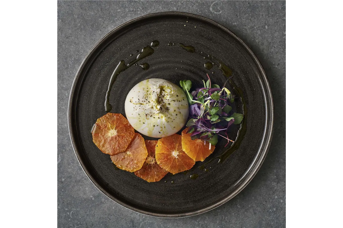 Talerz z wysokim rantem Patina Iron Black, 260mm Churchill PAIBWP261