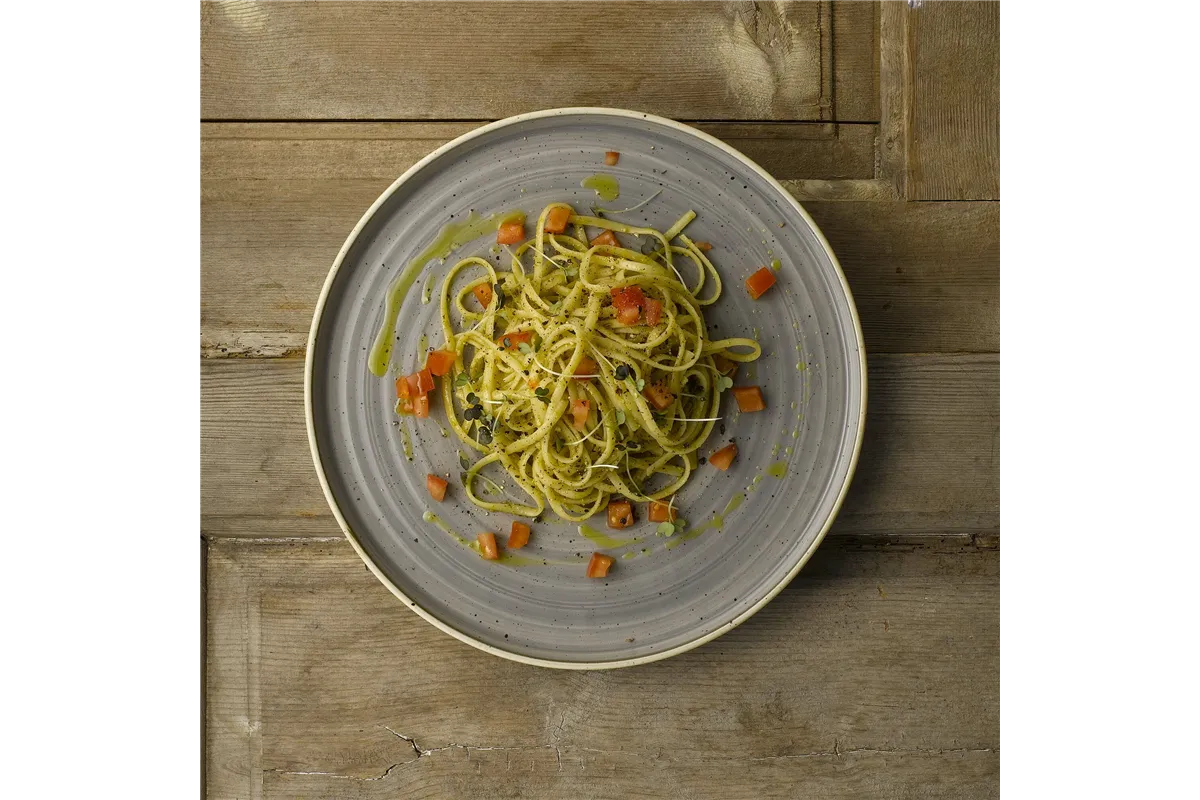 Talerz organiczny z wysokim rantem Stonecast Peppercorn Grey, 230mm Churchill SPGSWOB21