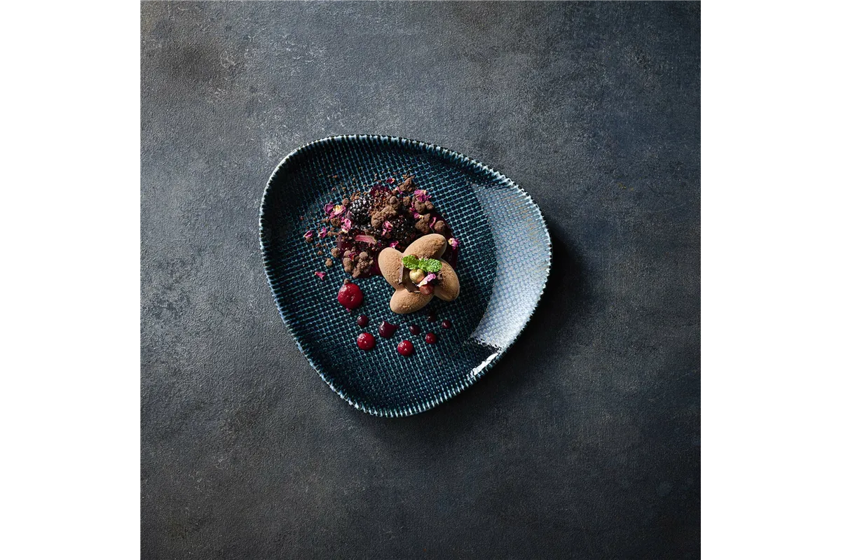 Talerz trójkątny Astro Metallic Blue, 230mm Churchill ATBLTR91