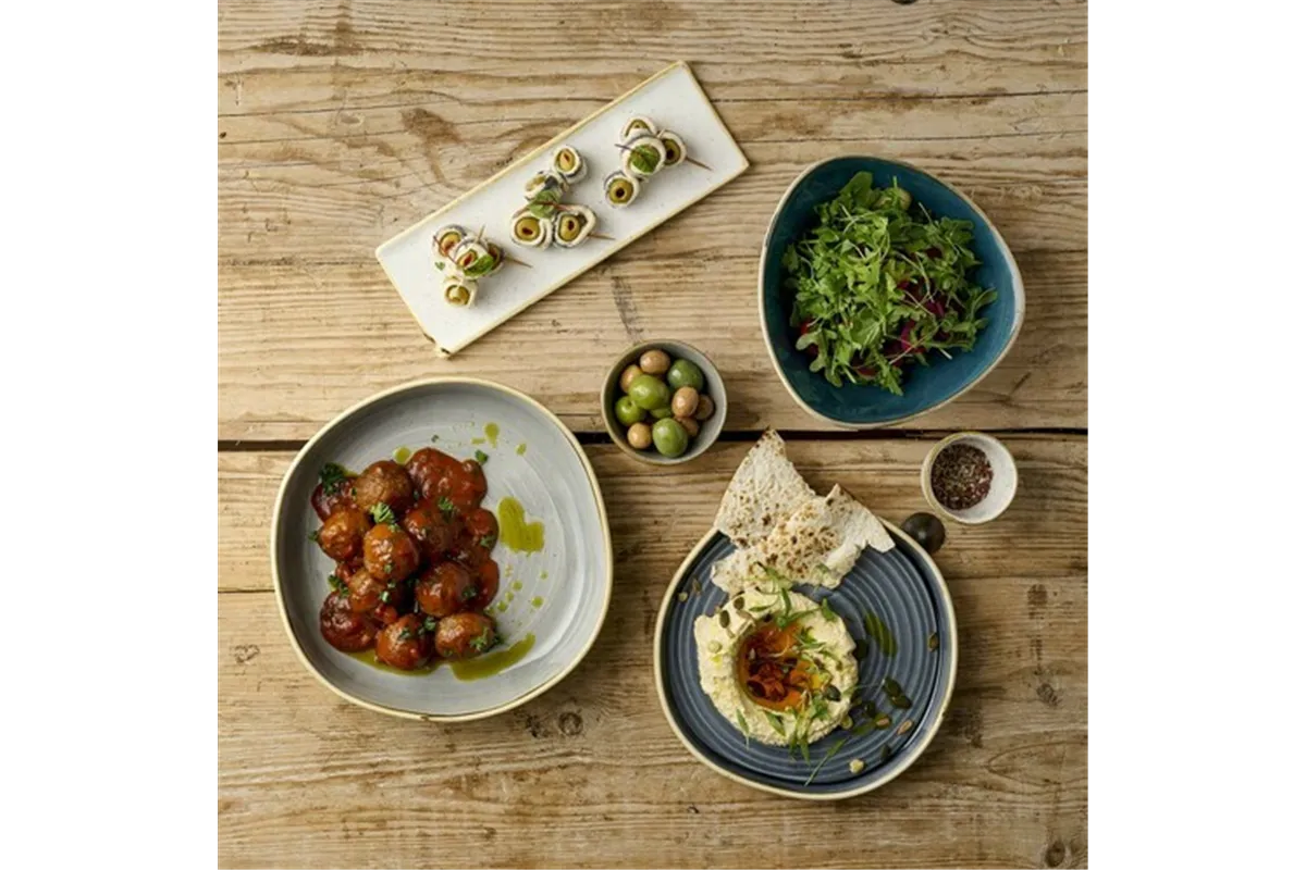 Taca porcelanowa Stonecast Barley White, 300x90mm Churchill SWHSOF301