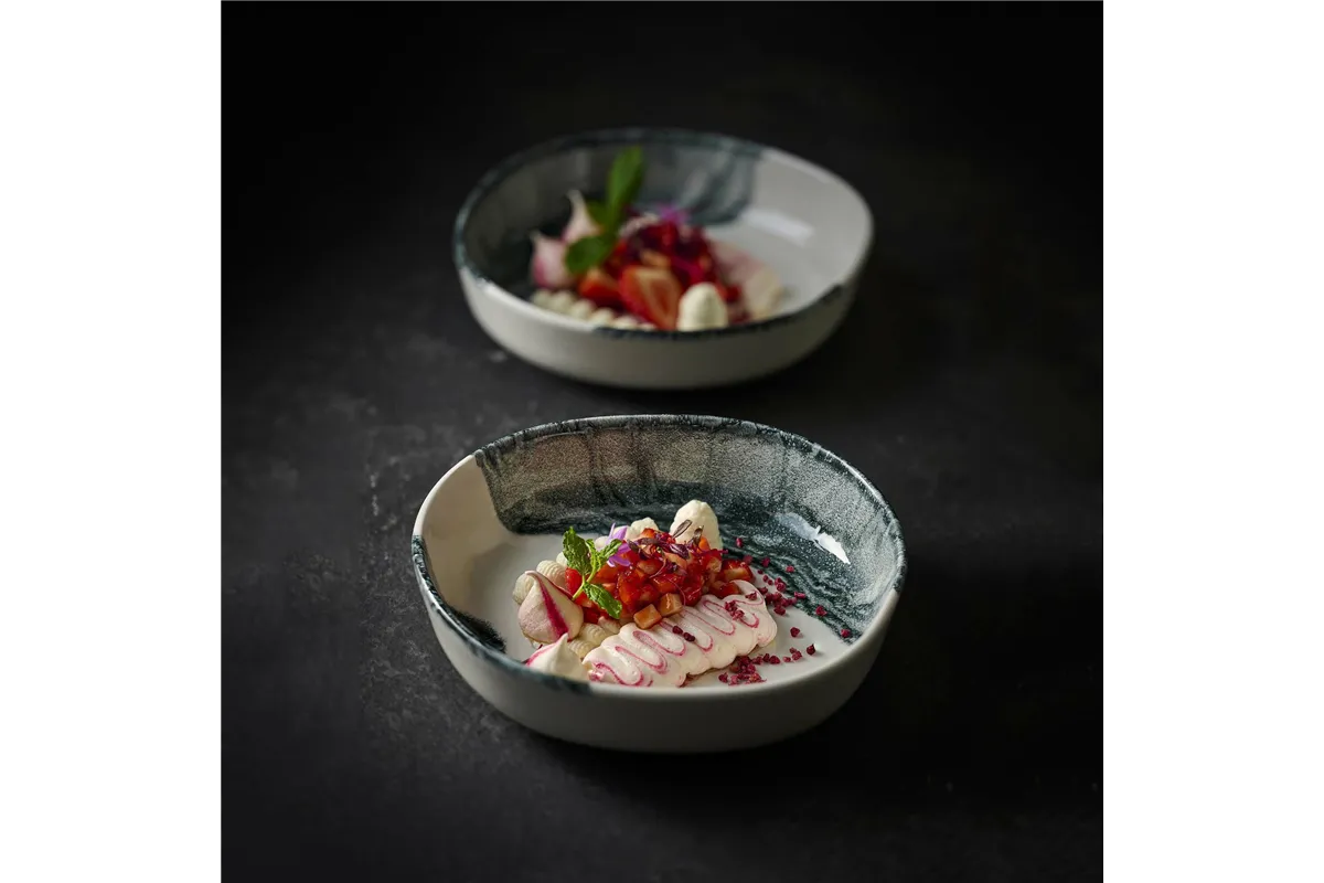 Taca porcelanowa Tide Black, 320x110mm Churchill TDBKOF331