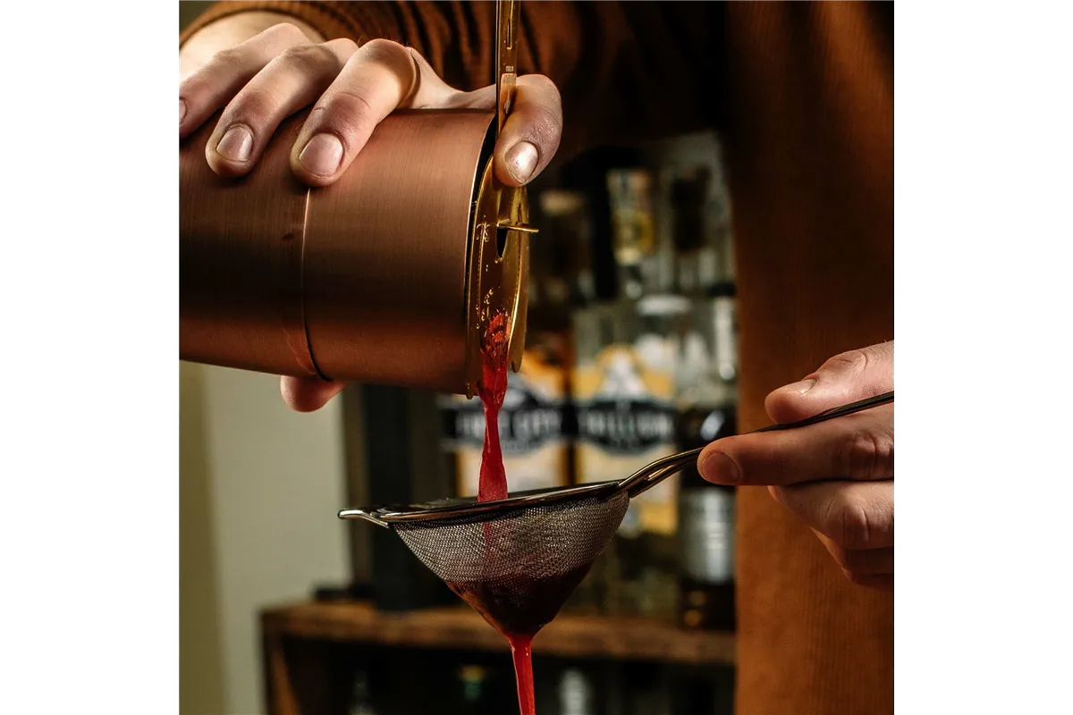 Miarka barmańska Bell z prostą krawędzią, antyczna miedź, BarFly, 25/50ml BarFly M37098ACP