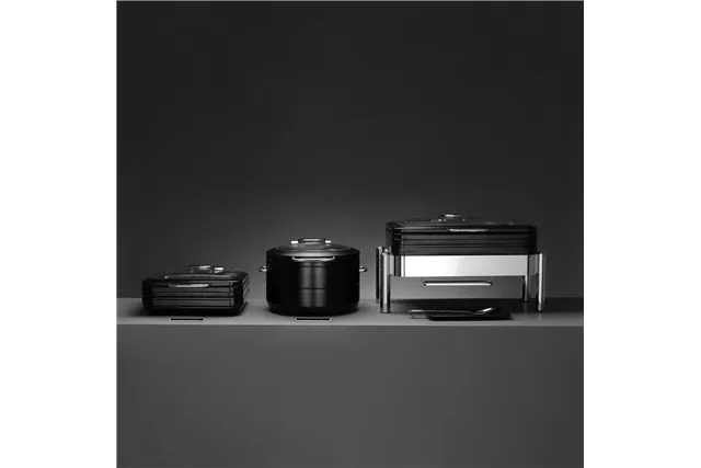 Podgrzewacz indukcyjny ze szklaną pokrywą De Luxe Black, GN 2/3 Fine Dine 473580 Podgrzewacz indukcyjny ze szklaną pokrywą De Luxe Black, GN 2/3 Fine Dine 473580
