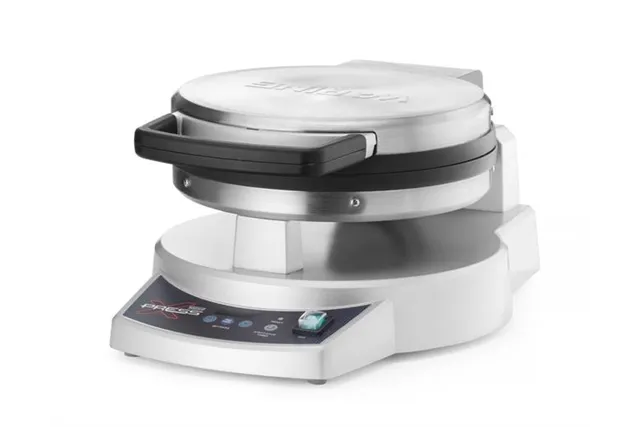Patelnia wielofunkcyjna XPress™, Waring, 220-240V/2700W, 555x387x238mm Hendi WSC300CE Patelnia wielofunkcyjna XPress™, Waring, 220-240V/2700W, 555x387x238mm Hendi WSC300CE