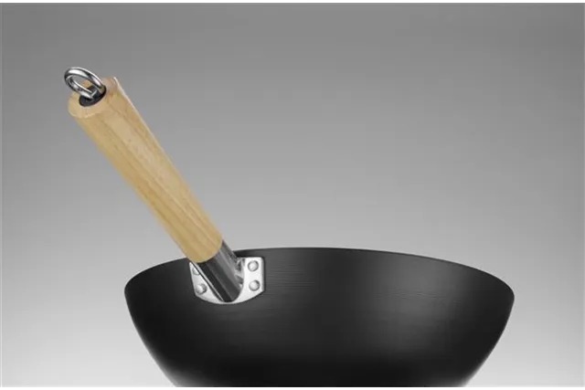 Wok z drewnianym uchwytem, ⌀324x565mm Hendi 627907 Wok z drewnianym uchwytem, ⌀324x565mm Hendi 627907