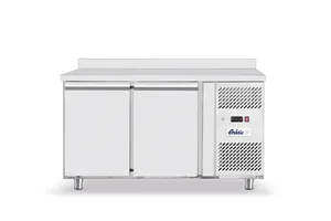 Stół chłodniczy 2-drzwiowy z agregatem bocznym, Profi Line, GN 1/1, 230V/250W, 1360x700x879mm Arktic 232040
