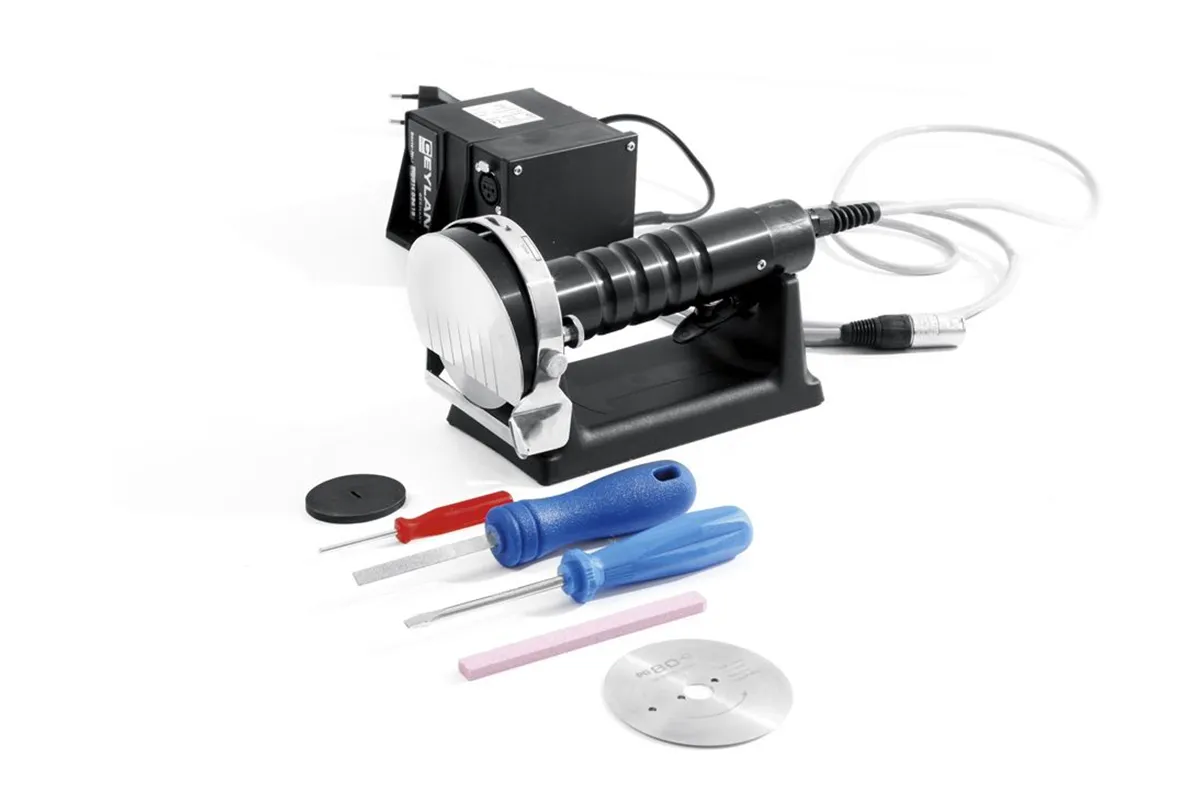 Nóż elektryczny do kebaba, Profi Line, 230V/90W, 215x115x106mm Hendi 267226