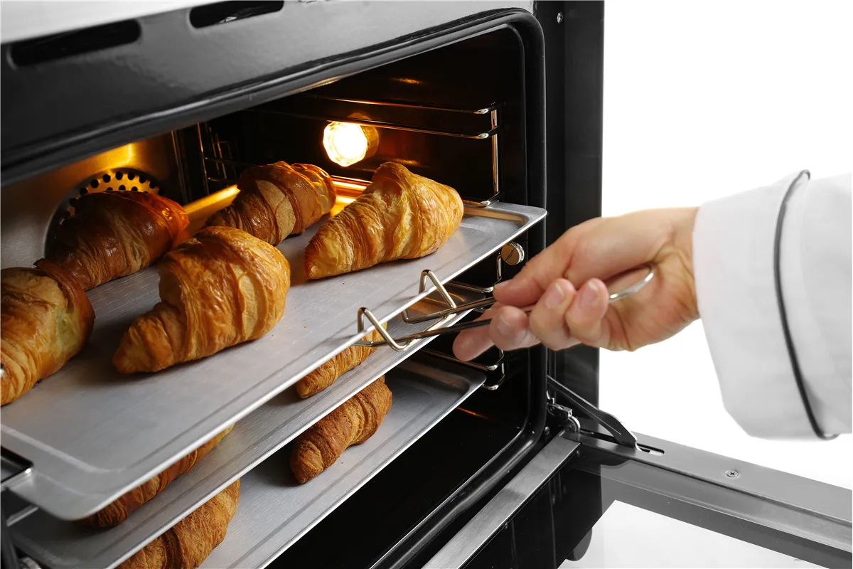 Piec konwekcyjny H90, 62L, 230V/2670W, 595x624x572mm Hendi 227060