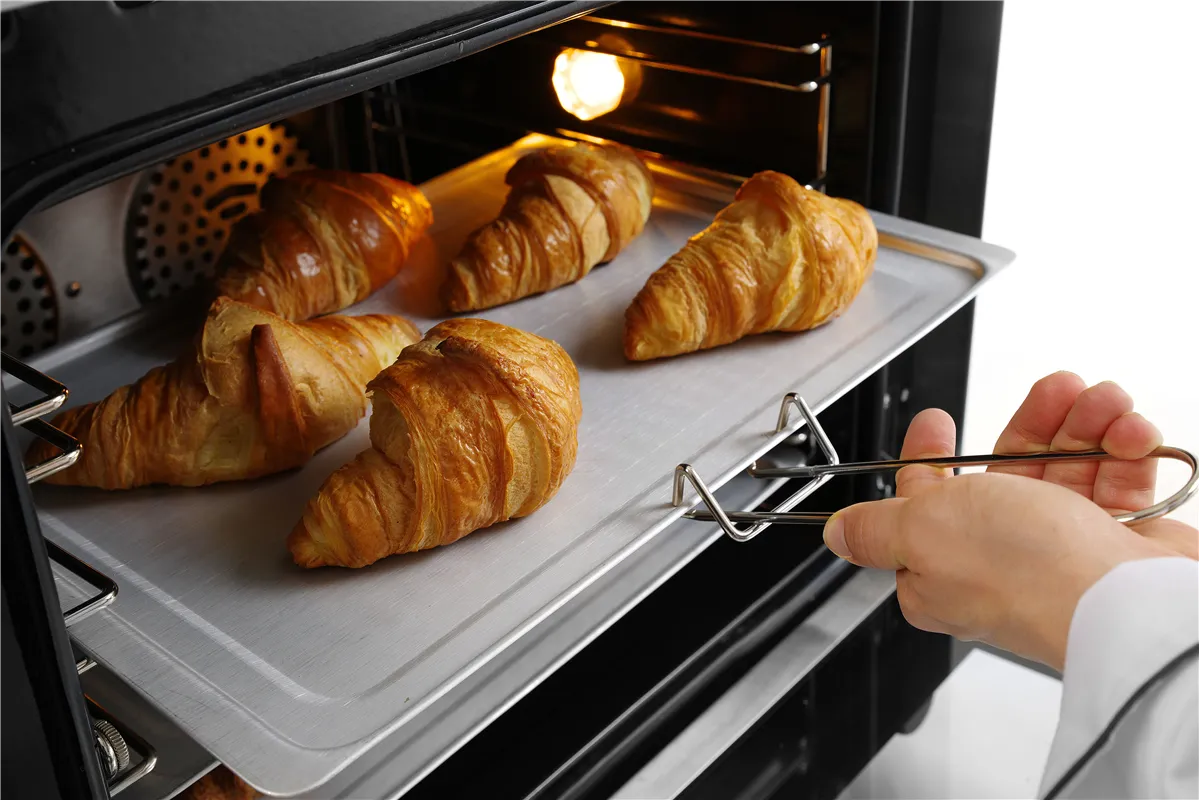 Piec konwekcyjny z nawilżaniem H90S, 62L, 220-240V/2670W, 595x595x570mm Hendi 227077