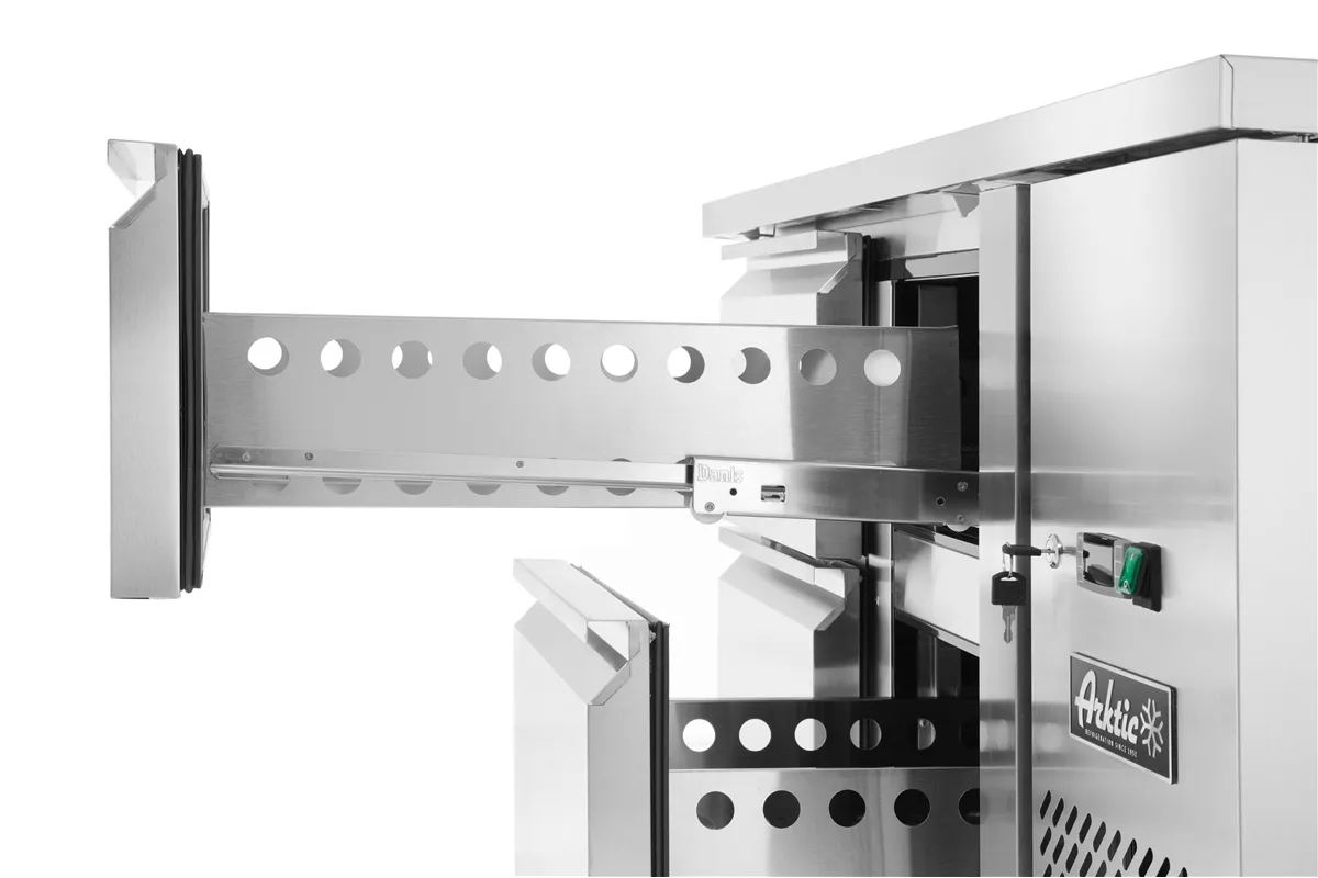 Stół chłodniczy z 4 szufladami i agregatem bocznym, Profi Line, 230V/250W, 1360x700x858mm Arktic 233764