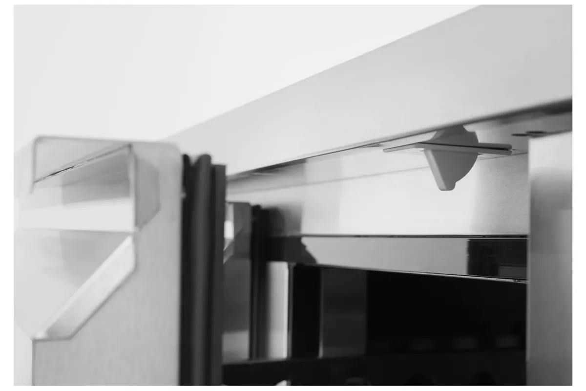 Stół chłodniczy z 4 szufladami i agregatem bocznym, Profi Line, 230V/250W, 1360x700x858mm Arktic 233764