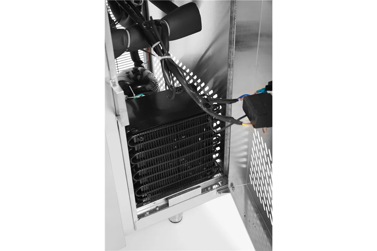 Stół chłodniczy z 4 szufladami i agregatem bocznym, Profi Line, 230V/250W, 1360x700x858mm Arktic 233764