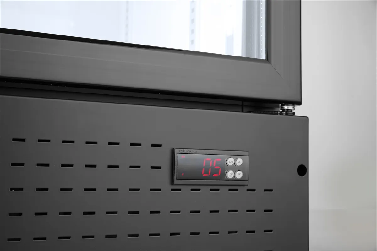 Lodówka barowa z podświetlanym panelem, 2-drzwiowa, 512L, czarny, 220-240V/510W, 1120x585x1900mm Arktic 233795