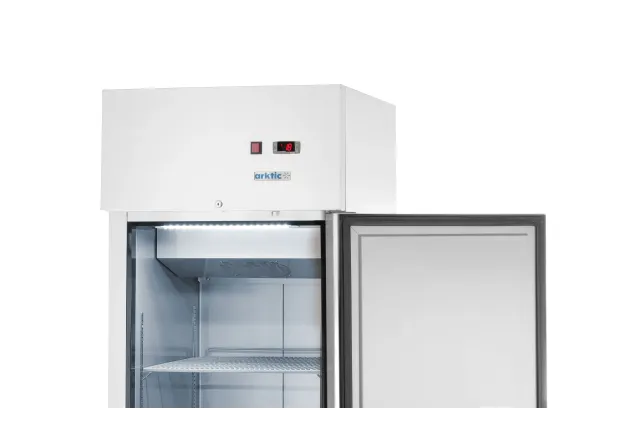 Szafa chłodnicza, 1-drzwiowa, GN 2/1, 465L, 230V/250W, 700x880x2043mm Arktic 236673