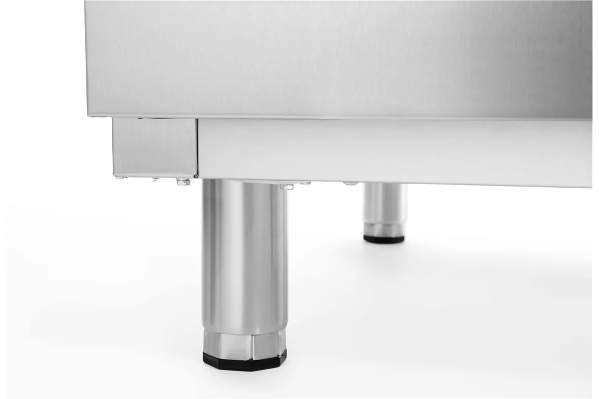 Szafa chłodnicza, 1-drzwiowa, GN 2/1, 465L, 230V/250W, 700x880x2043mm Arktic 236673