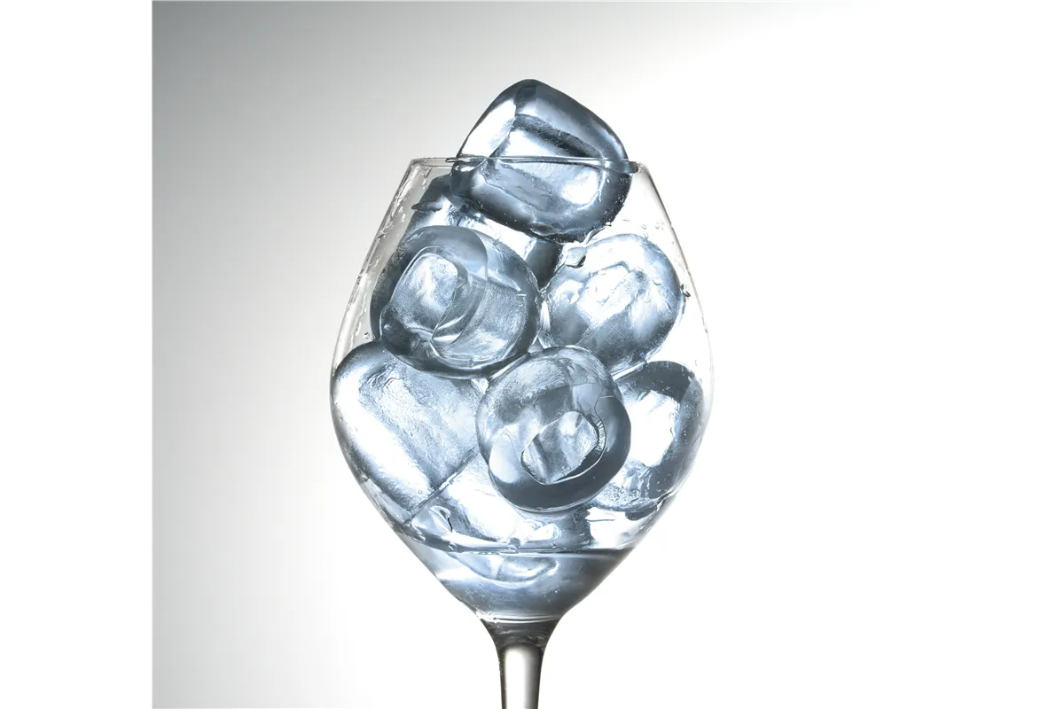 Kostkarka do lodu, 220-240V/100W, 242x358x328mm Arktic 271292