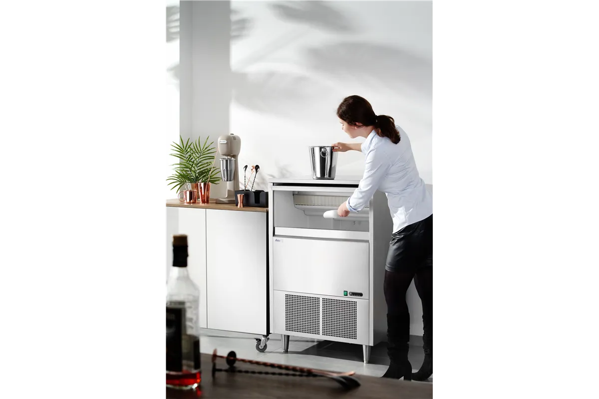 Kostkarka do lodu, 220V/900W, 730x600x1136mm Arktic 271360