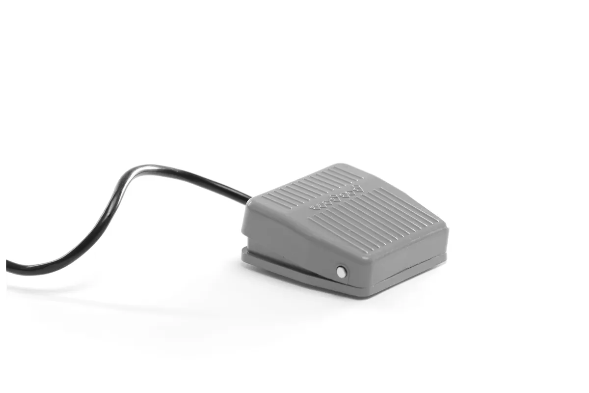 Nadziewarka elektryczna do kiełbas 15l, 15L, 230V/60W, 450x350x750mm Hendi 282083