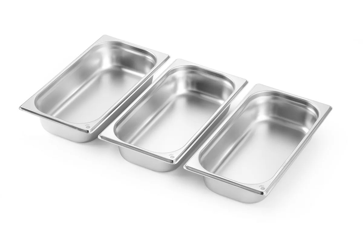 Podgrzewacz na pastę GN 1/1 – zestaw z pojemnikami GN, Kitchen Line, 585x385x315mm Hendi 471050