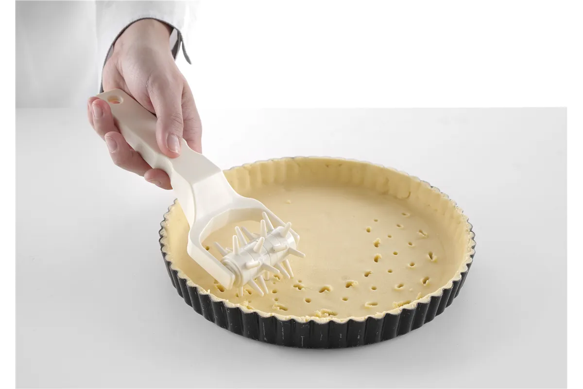 Rolka dziurkująca do ciasta, 210x73mm Hendi 515037