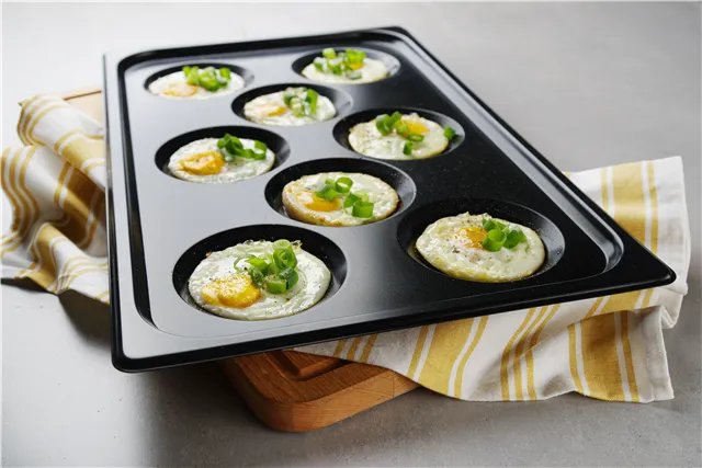 Blacha do jajek sadzonych, z powłoką nieprzywierającą CONVECTOMAT EGGPLATE, GN 1/1, czarny, 530x325x26mm Hendi 808856