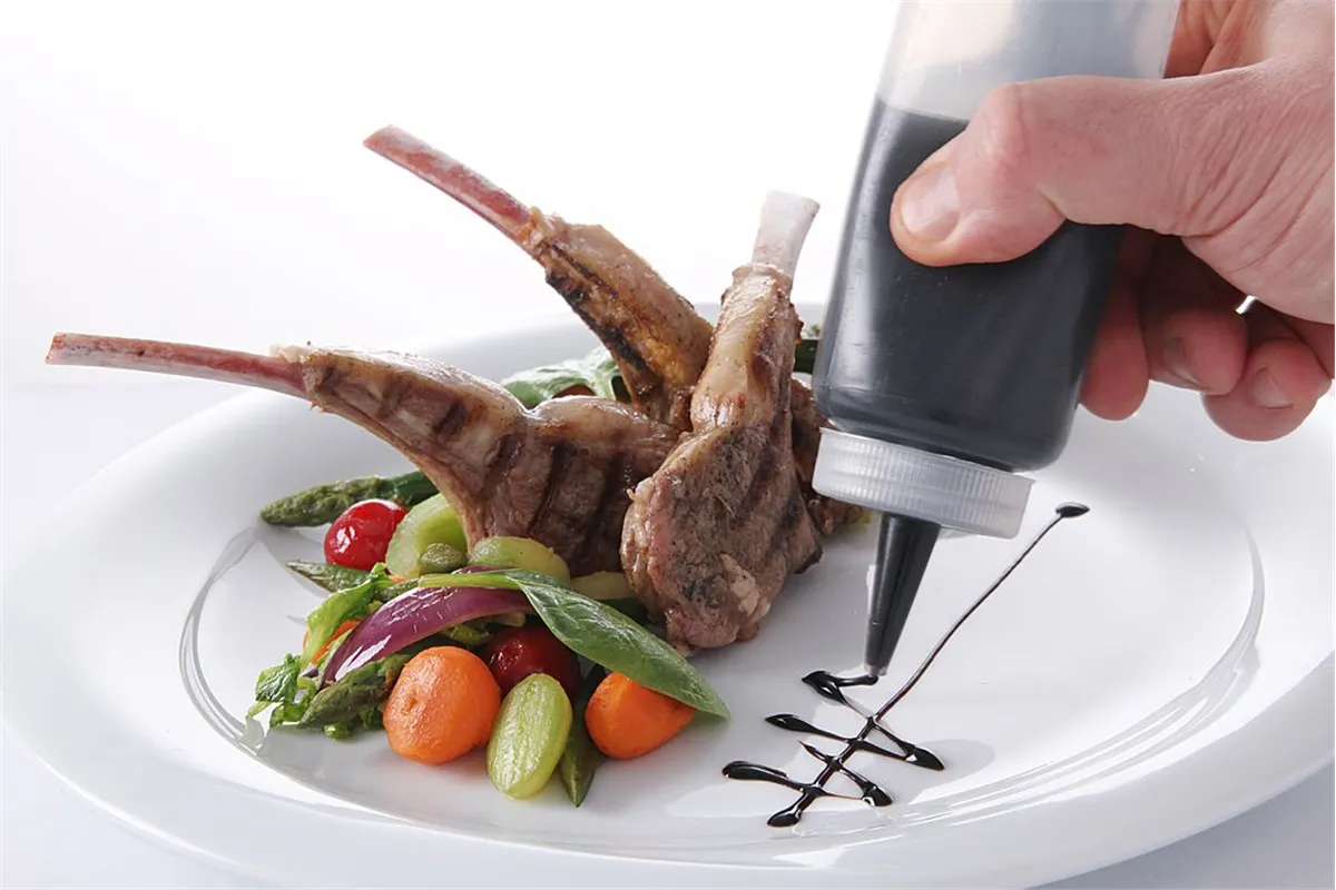 Dyspenser do zimnych sosów, 0,35L, transparentny, ⌀55x205mm Hendi 557822