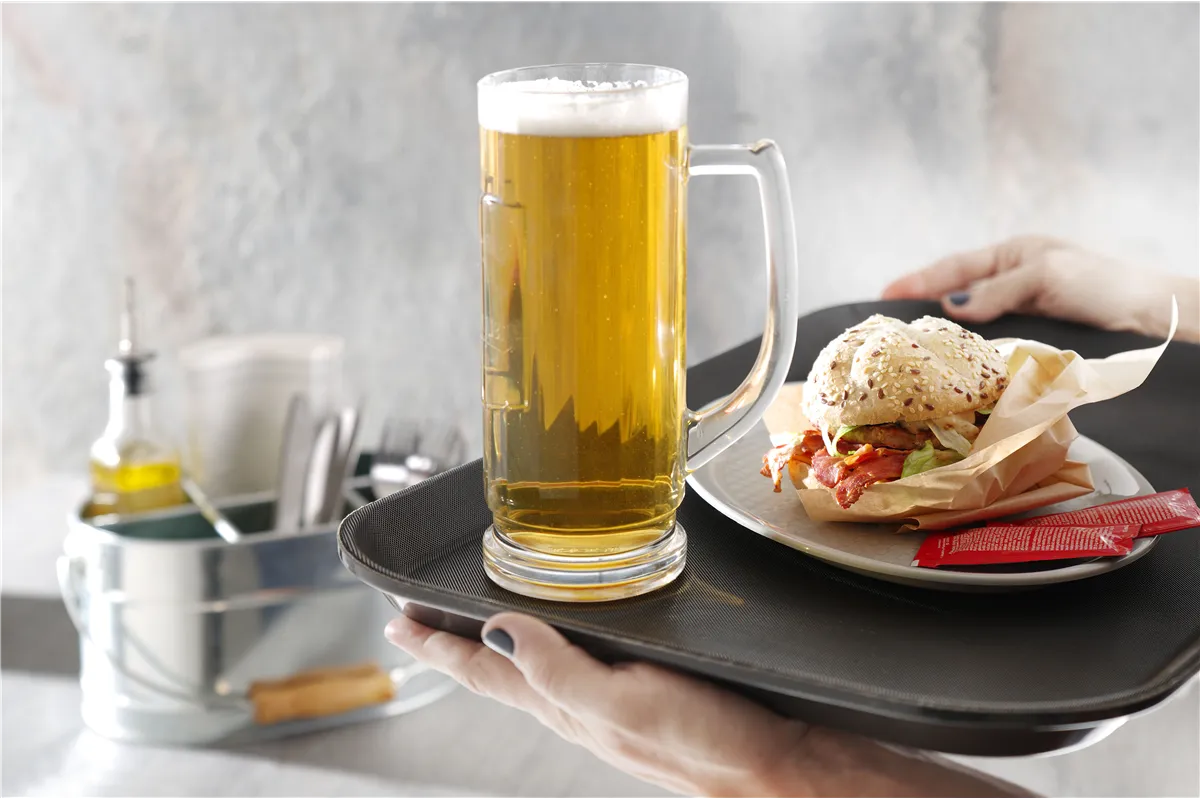 Taca do serwowania z polipropylenu, antypoślizgowa, prostokątna, czarna, GN 1/1, 530x325mm Hendi 878101