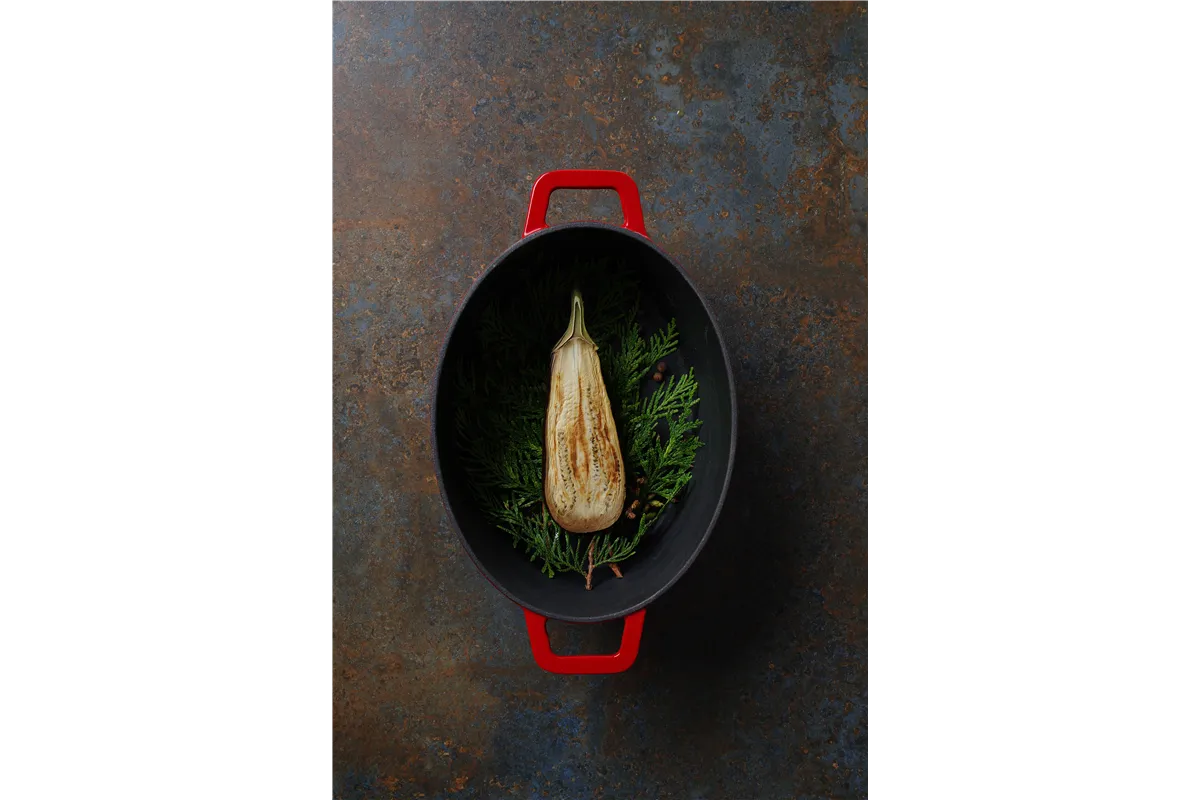 Garnek żeliwny emaliowany, 4,4L, czerwony, 365x290x115mm, Owalny Hendi 626849