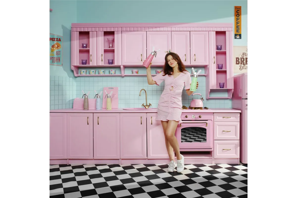 Syfon do bitej śmietany, 0,5L, Pastelowy różowy, ⌀80x260mm Hendi 975886