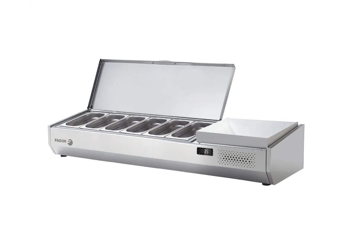 Nadstawka chłodnicza na pojemniki 6x1/3GN, z osłoną ze stali nierdzewnej 1492x396x450 mm Fagor SPT-2B GN 1/3