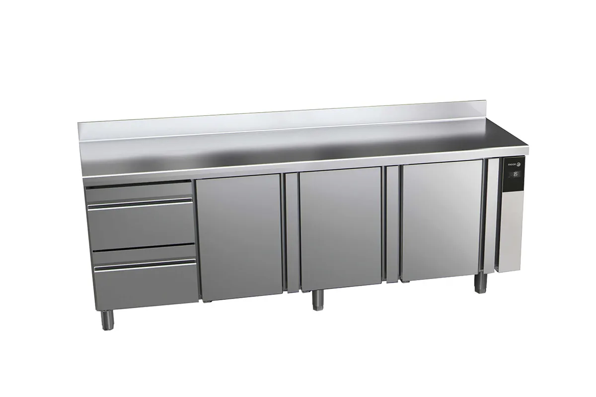 Stół chłodniczy CONCEPT z 3 drzwiami i 2 szufladami, bez agregatu 581L 1942x700x850mm Fagor CCP-4G/R HDDD
