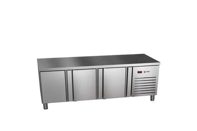 Stół chłodniczy 700mm GN 1/1 wysokość 600mm, 3xdrzwi pełne 1792x700x584mm, 253W 230V Asber ETPB-180-30 HC 90NS
