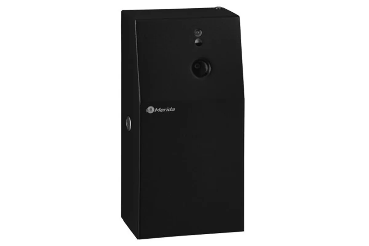 Obudowa odświeżaczy powietrza MERIDA STELLA BLACK LINE, czarna
 Merida GSC018