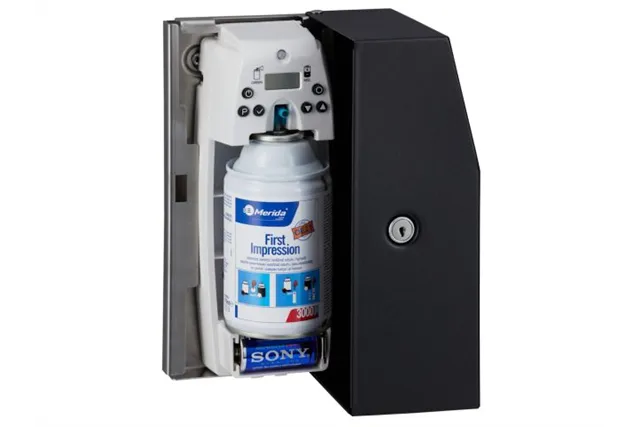 Obudowa odświeżaczy powietrza MERIDA STELLA BLACK LINE, czarna
 Merida GSC018