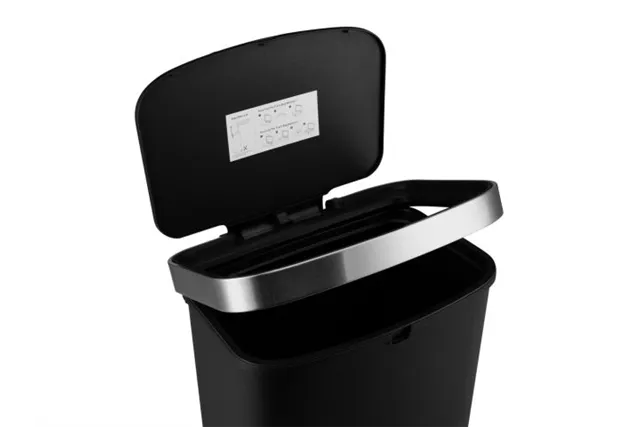 Kosz pedałowy MERIDA ECO PAPER, pojemność 50 l, tworzywo sztuczne, czarny
 Merida KJC410